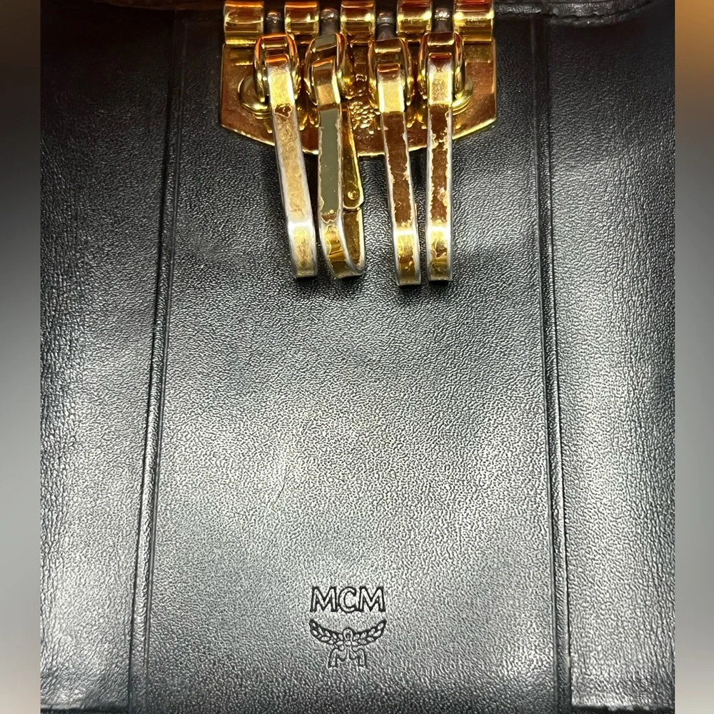 Authentic MCM Cognac 6-Keyholder - EUC - Picture 6 of 9